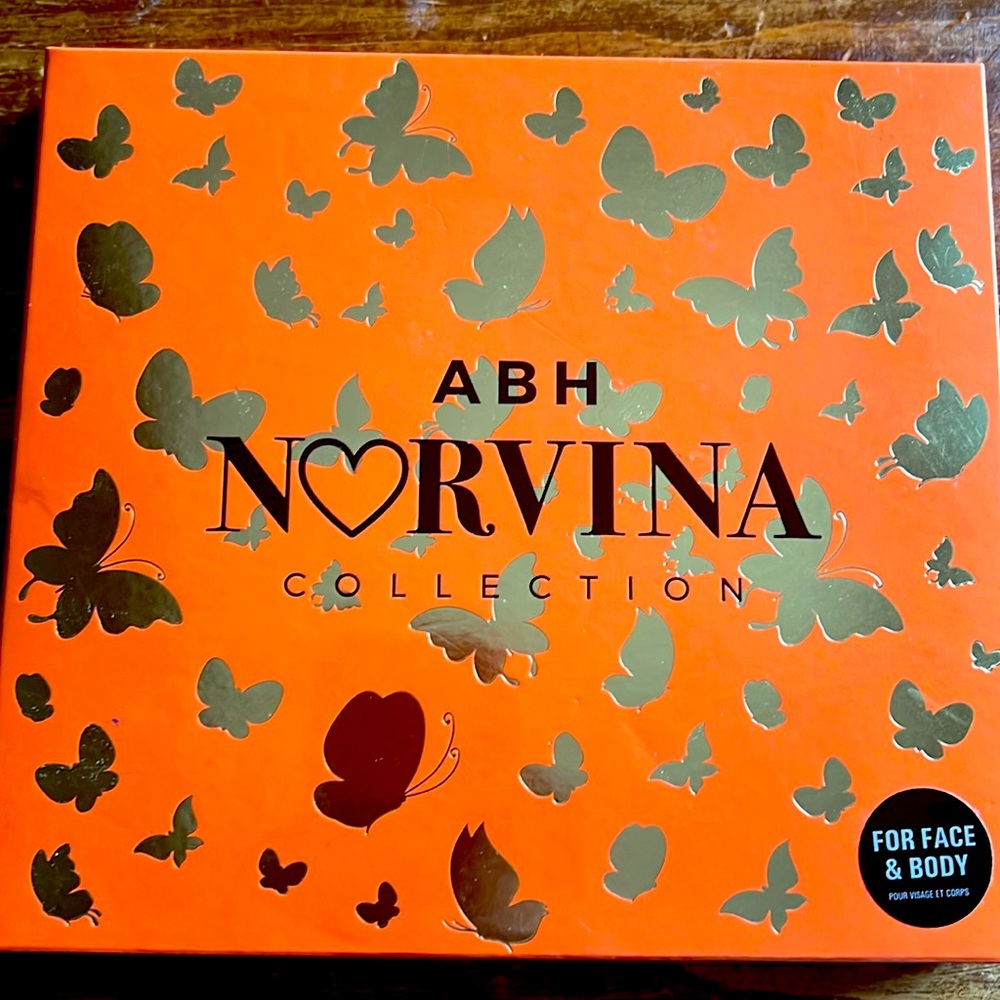 Anastasia Beverly Hills Novina palette Volume 3